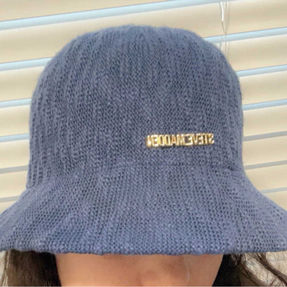 NWT Steve Madden bucket hat